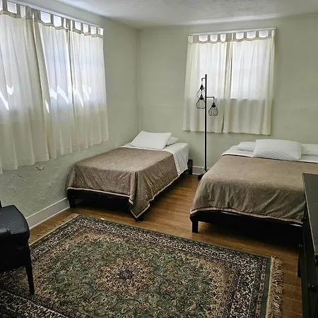 Orange Drive Hostel (Adults Only)-3